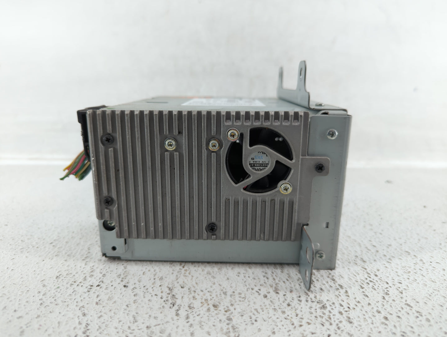 2012-2012 Chevrolet Camaro Am Fm Cd Player Radio Receiver - Oemusedautoparts1.com