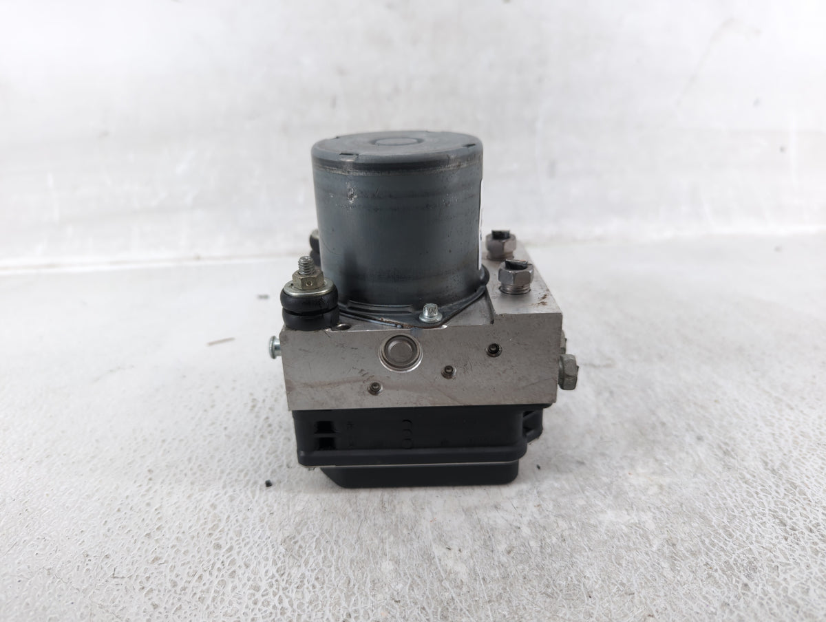 2012-2015 Chevrolet Camaro Anti-Lock Brake ABS Pump Module Actuator OEM P/N:22873642 22807507 Fits Fits 2012 2013 2014 2015 