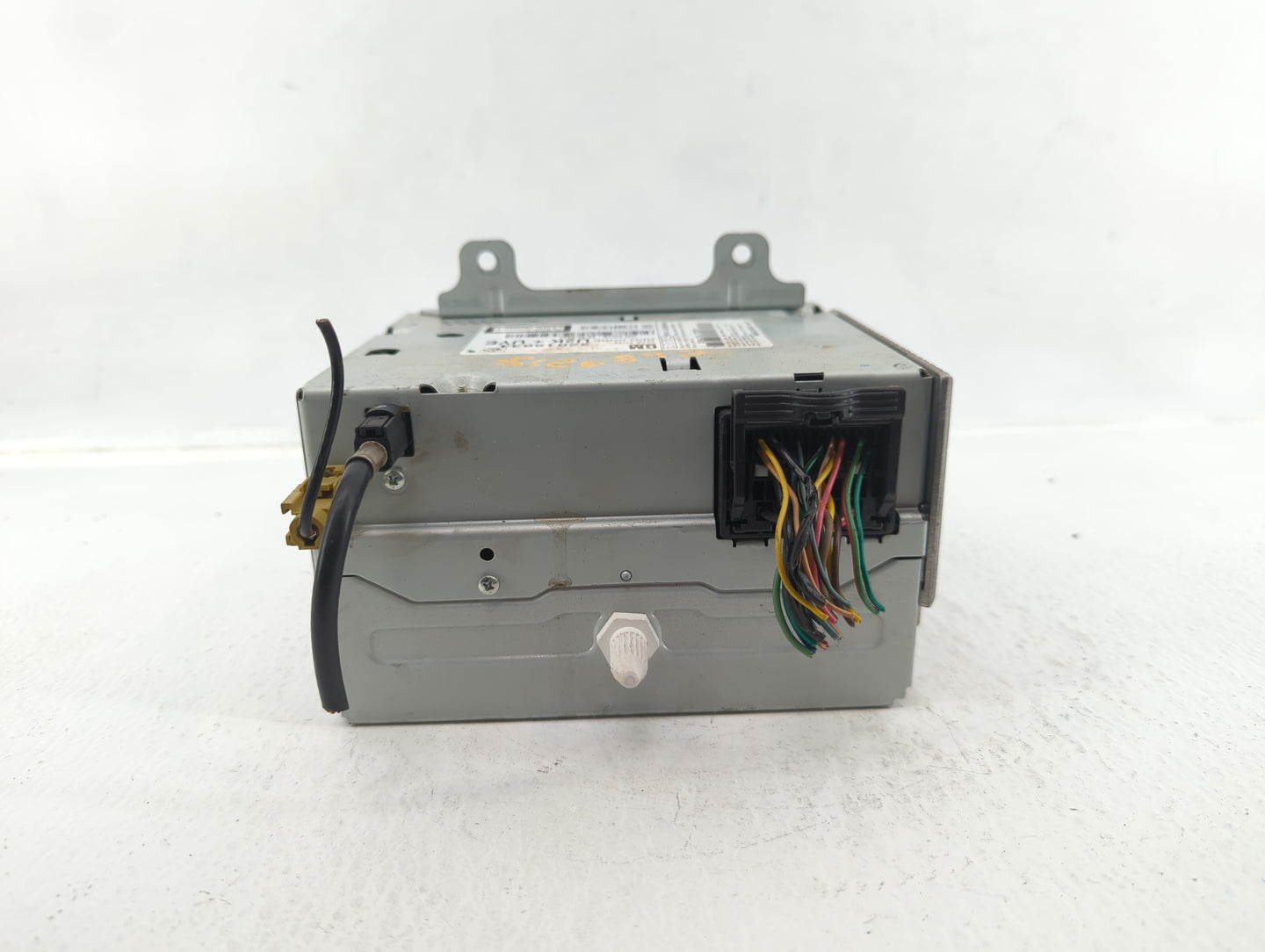 2012-2012 Chevrolet Camaro Am Fm Cd Player Radio Receiver - Oemusedautoparts1.com