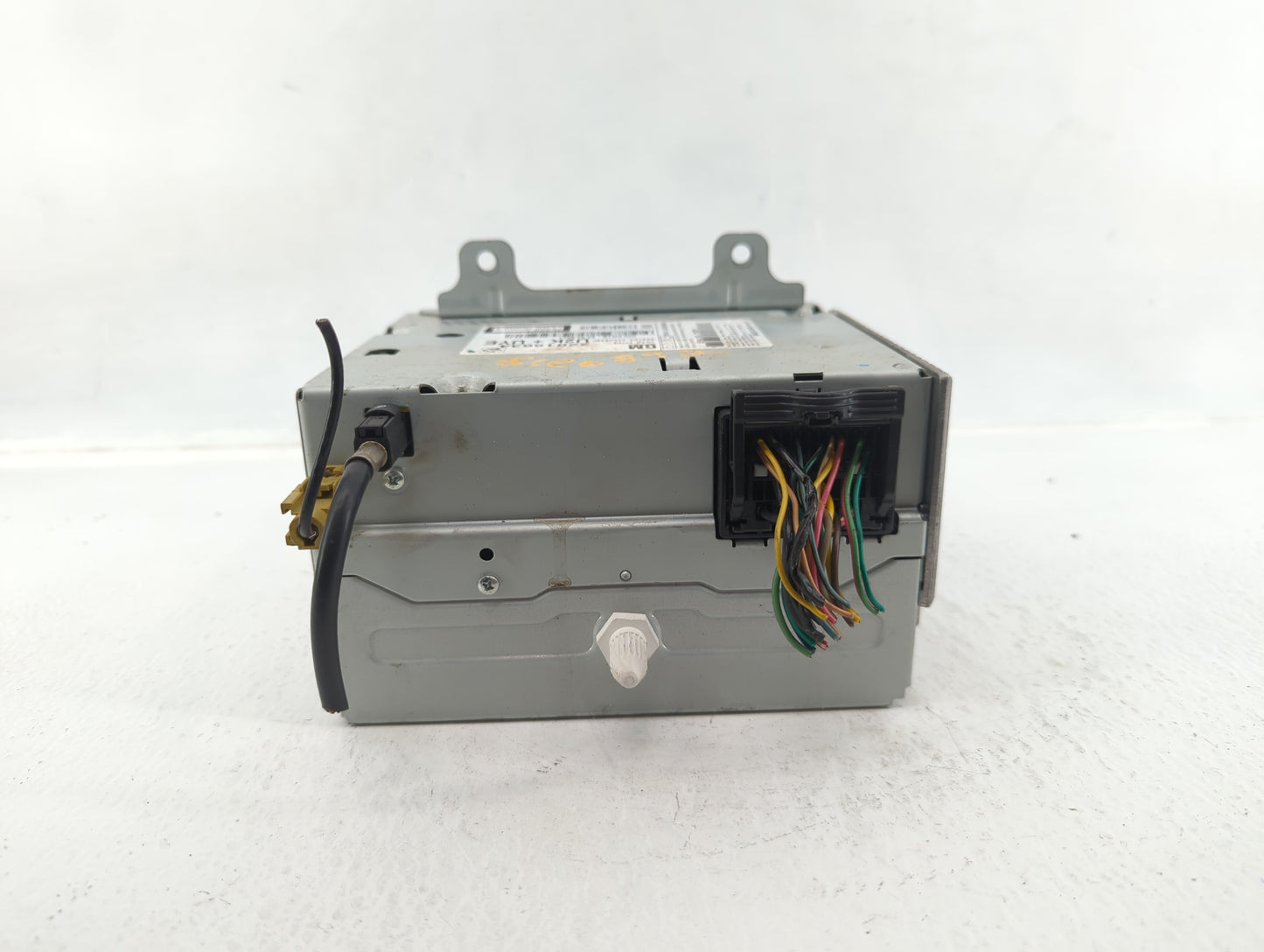 2012-2012 Chevrolet Camaro Am Fm Cd Player Radio Receiver - Oemusedautoparts1.com