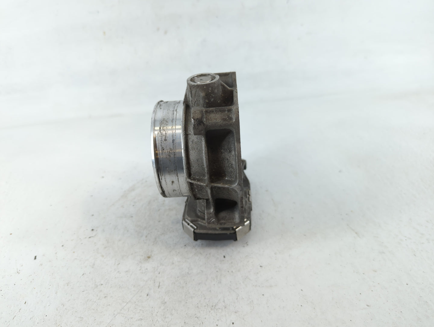 2012-2015 Chevrolet Camaro Throttle Body P/N:12632172BA Fits Fits 2012 2013 2014 2015 2016 2017 2018 2019 2020 2021 2022 OEM