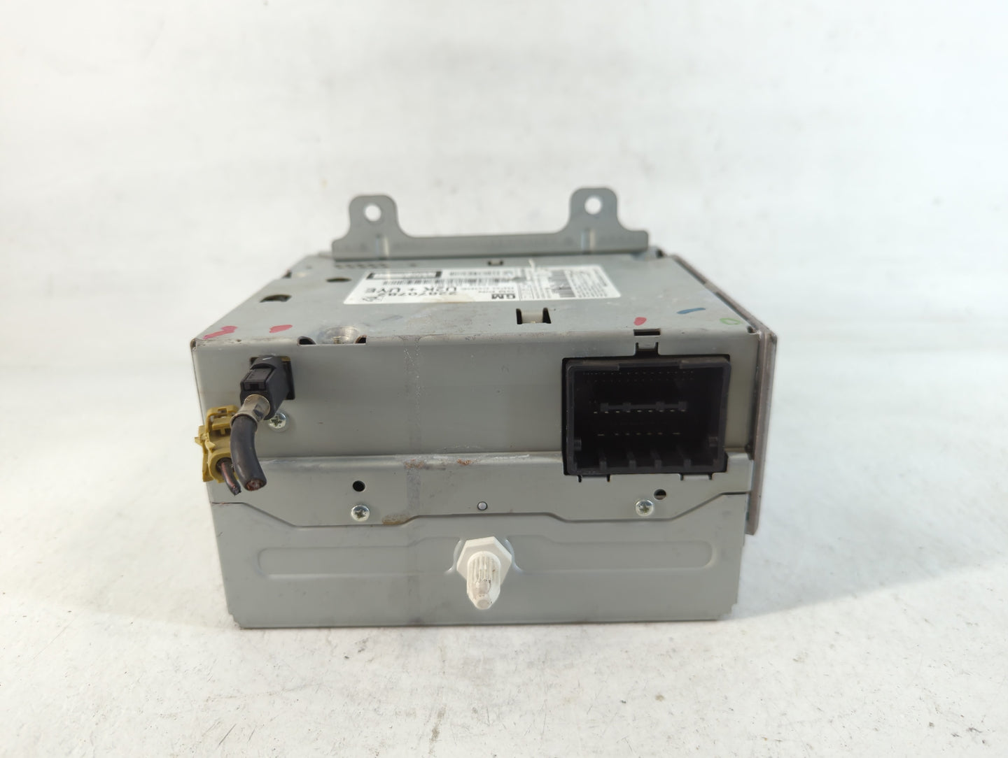 2011-2012 Chevrolet Camaro Am Fm Cd Player Radio Receiver - Oemusedautoparts1.com