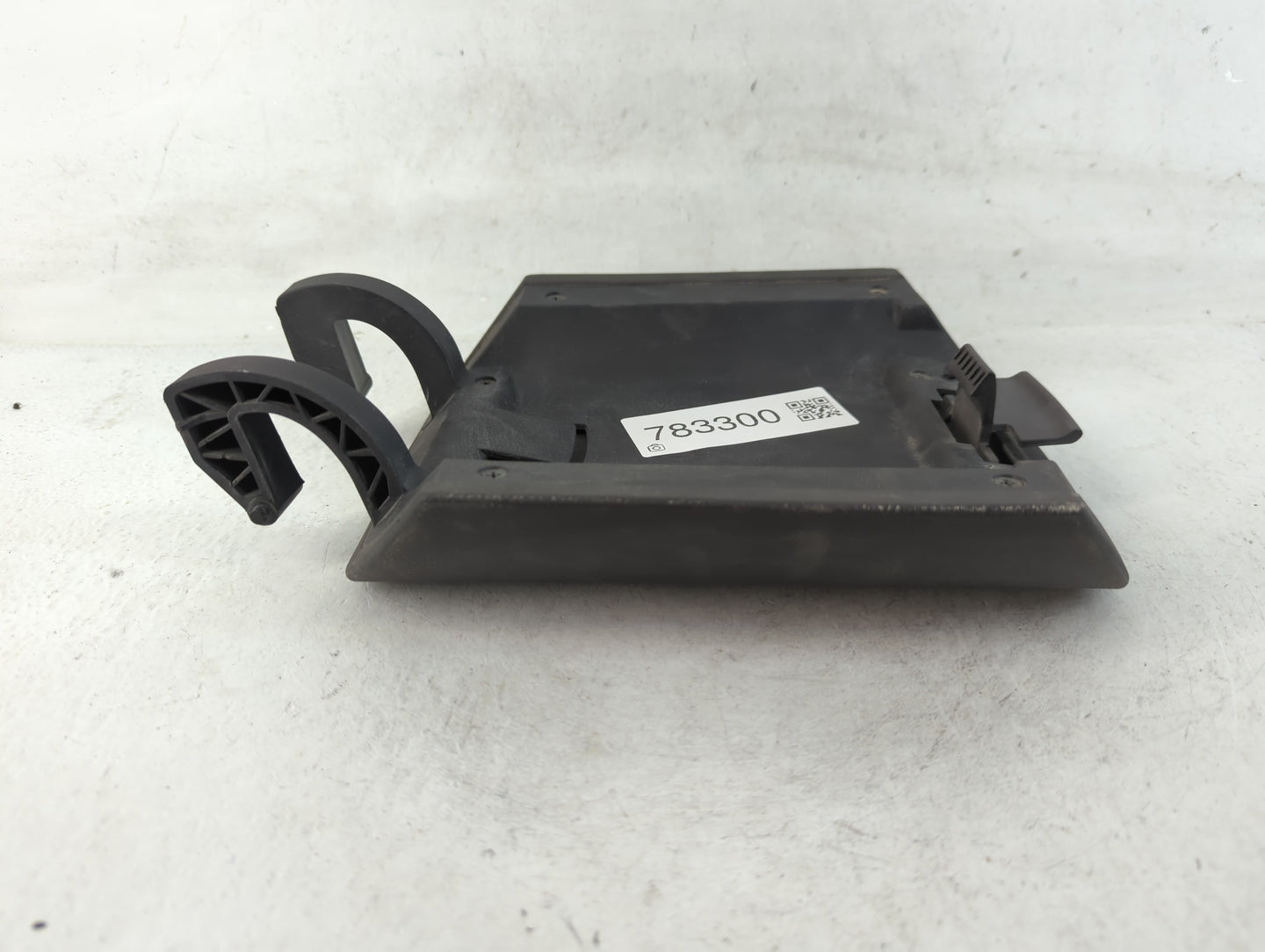 2012 Chevrolet Camaro Center Console Armrest Cover Lid Fits OEM Used Auto Parts - Oemusedautoparts1.com