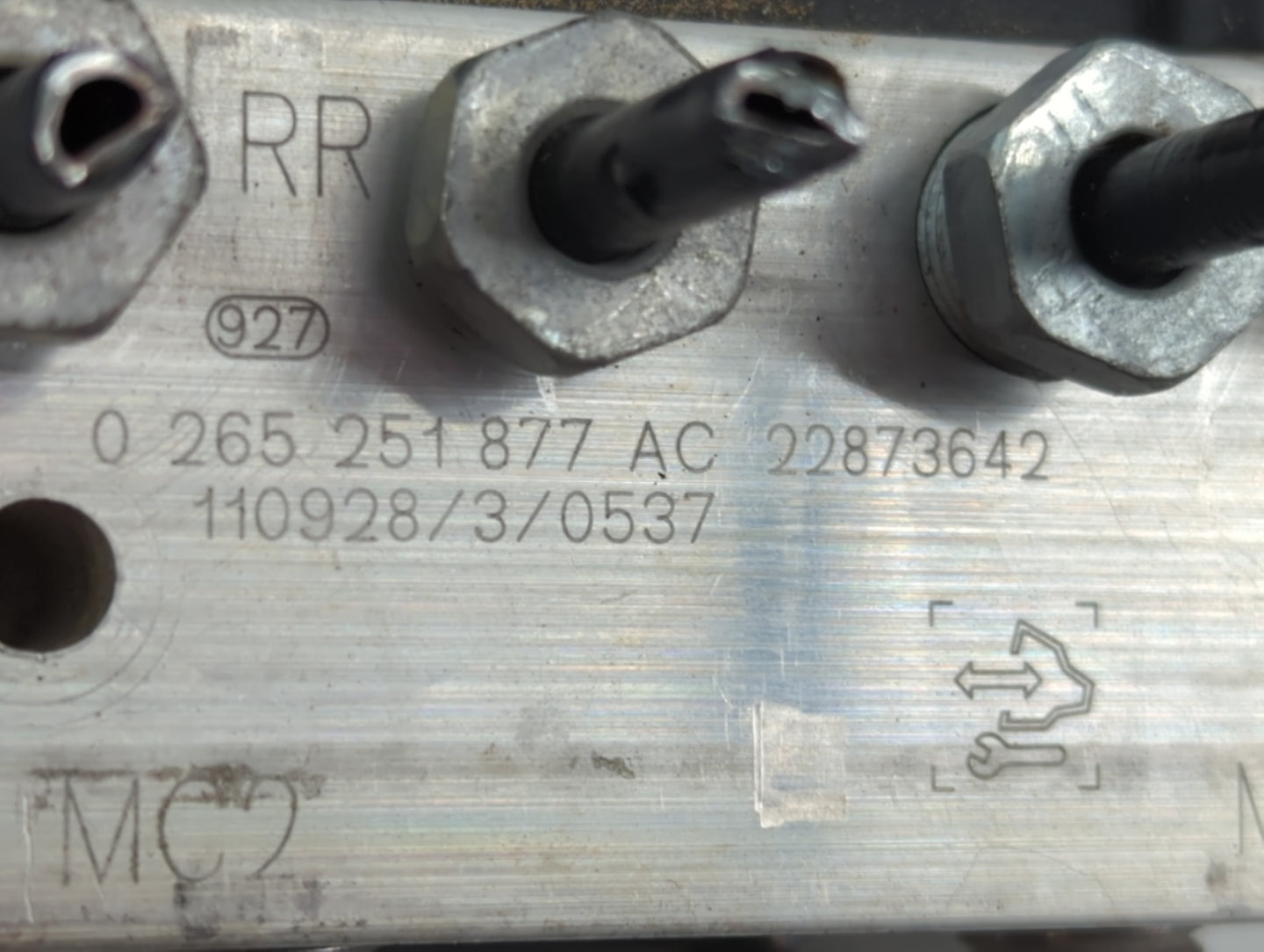 2012-2015 Chevrolet Camaro ABS Pump Control Module Replacement P/N:0 265 251 877 AC Fits Fits 2012 2013 2014 2015 OEM Used A