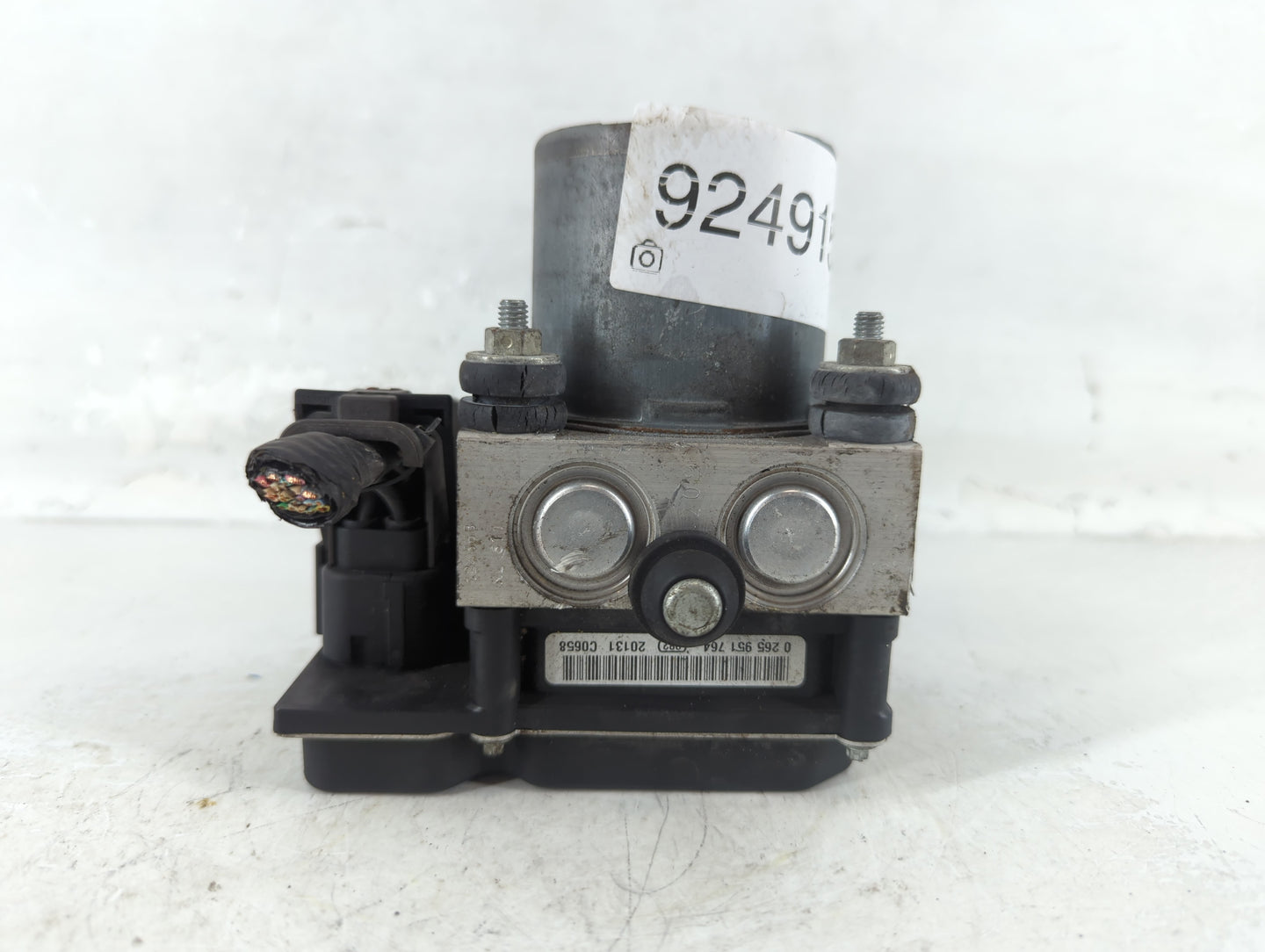 2012-2015 Chevrolet Camaro ABS Pump Control Module Replacement P/N:22873642 Fits Fits 2012 2013 2014 2015 OEM Used Auto Part