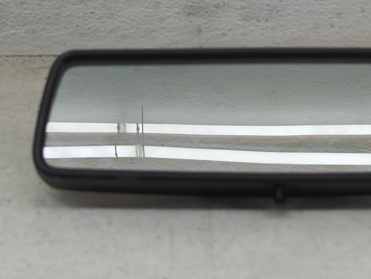 2012 Chevrolet Captiva Interior Rear View Mirror Replacement OEM P/N:A048070 E11026535 Fits OEM Used Auto Parts - Oemusedaut