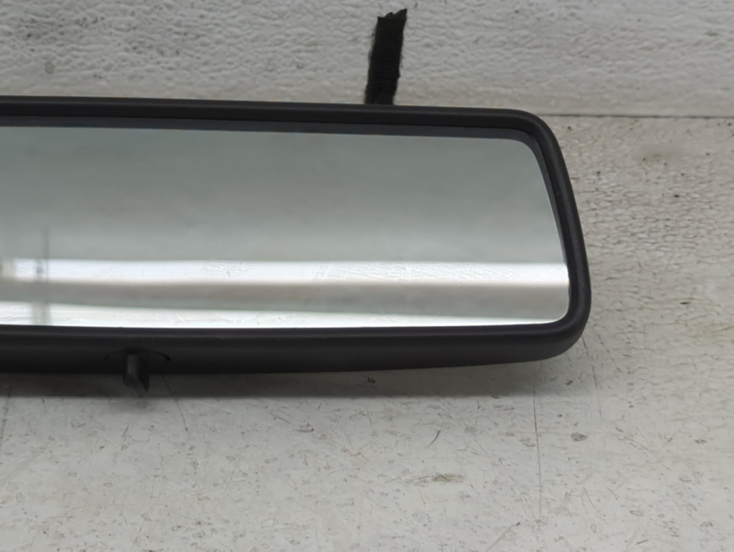 2012 Chevrolet Captiva Interior Rear View Mirror Replacement OEM P/N:A048070 E11026535 Fits OEM Used Auto Parts - Oemusedaut