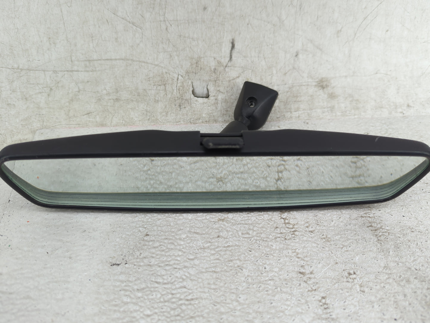 2012 Chevrolet Captiva Interior Rear View Mirror Replacement OEM P/N:011083 Fits OEM Used Auto Parts - Oemusedautoparts1.com