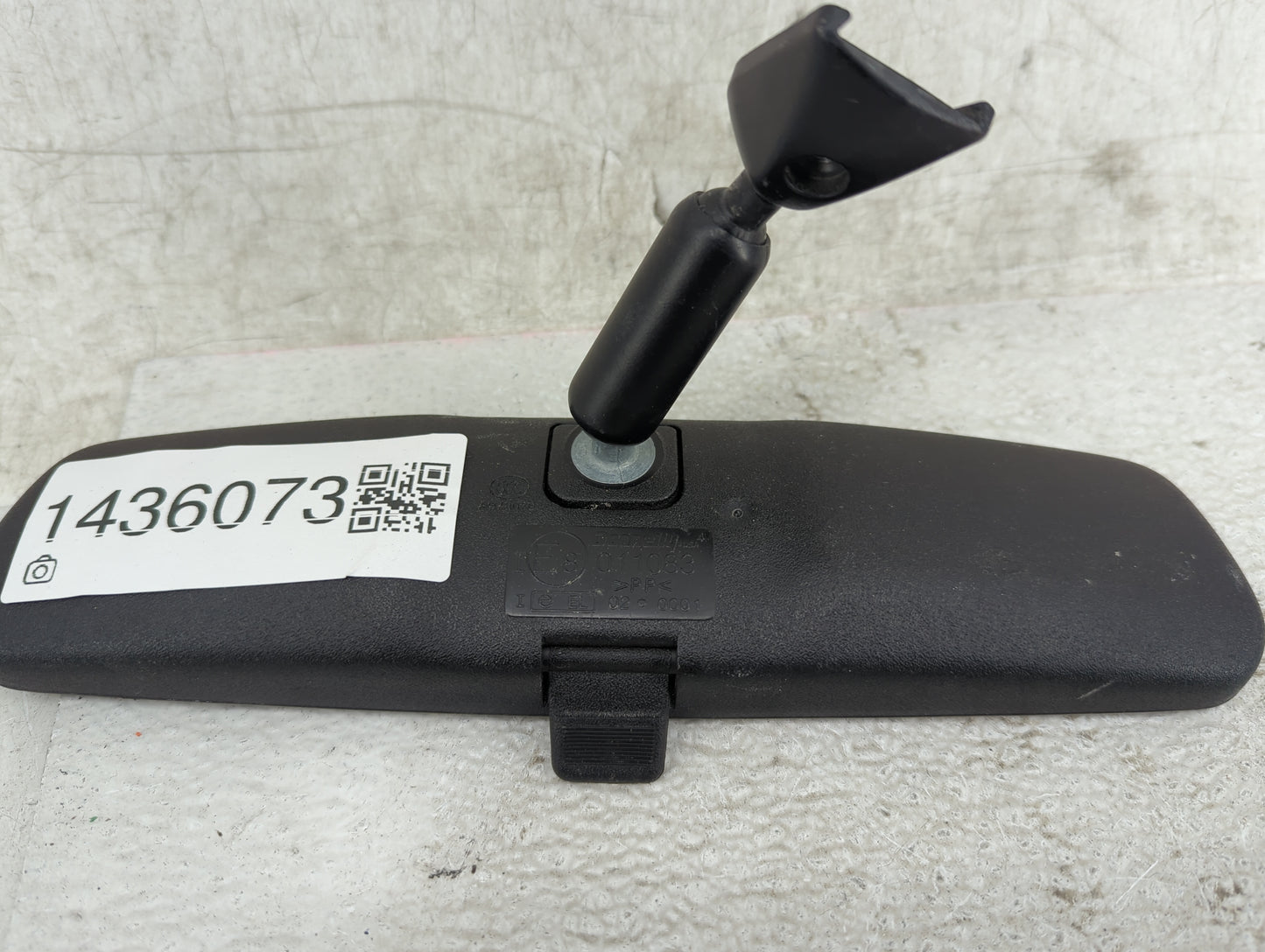 2012 Chevrolet Captiva Interior Rear View Mirror Replacement OEM P/N:011083 Fits OEM Used Auto Parts - Oemusedautoparts1.com