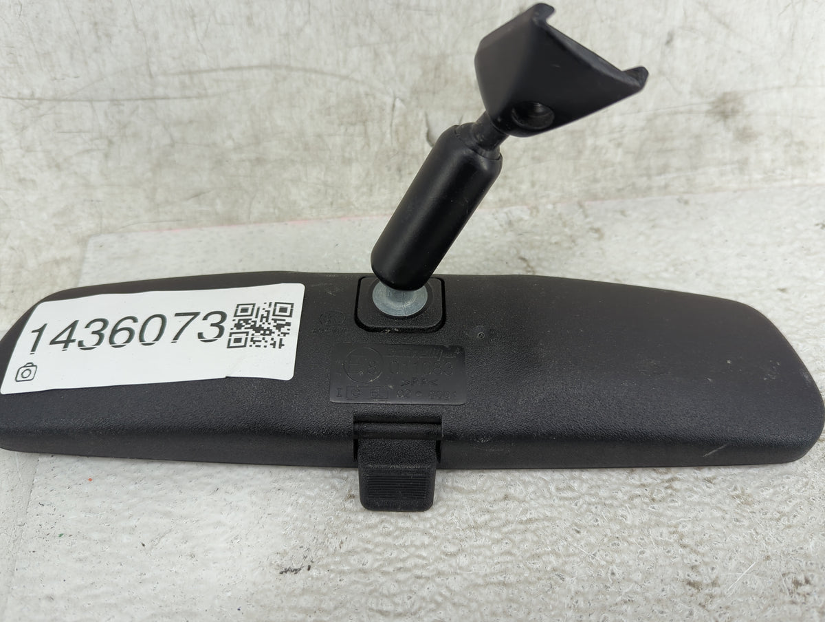 2012 Chevrolet Captiva Interior Rear View Mirror Replacement OEM P/N:E8011083 Fits OEM Used Auto Parts - Oemusedautoparts1.c