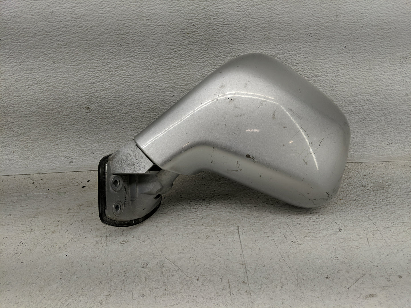 2012-2013 Chevrolet Captiva Driver Side View Mirror - Left Door Mirror OEM Used - Oemusedautoparts1.com