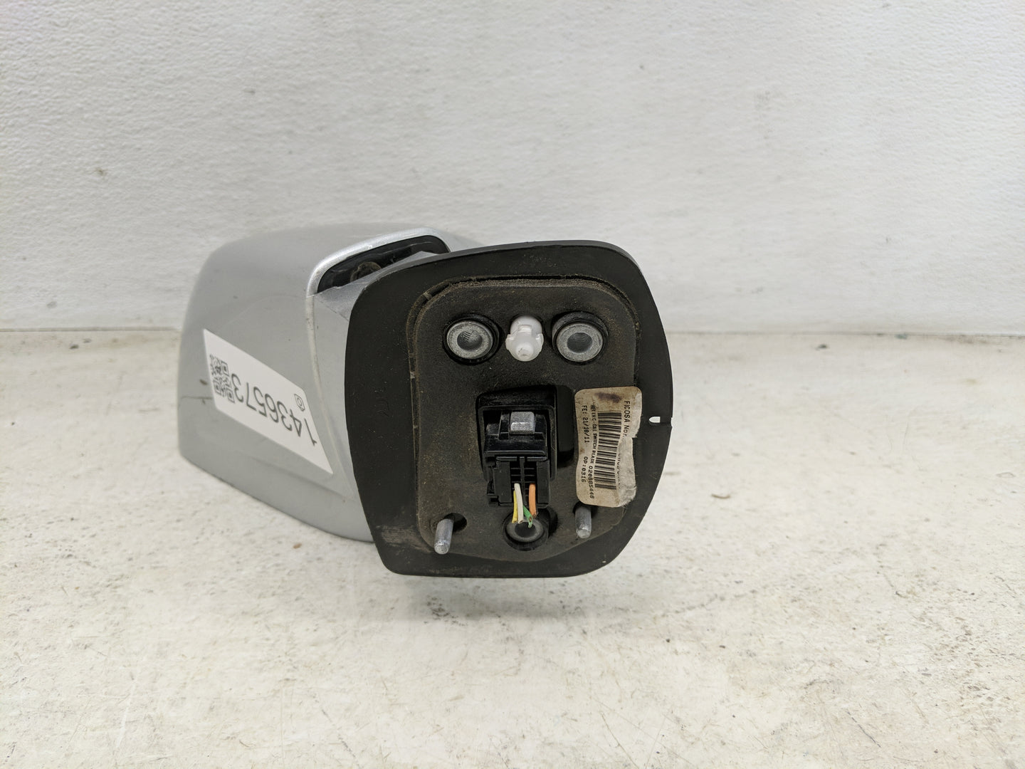 2012-2013 Chevrolet Captiva Driver Side View Mirror - Left Door Mirror OEM Used - Oemusedautoparts1.com