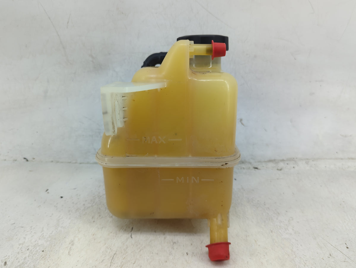 Chevrolet Captiva Radiator Coolant Overflow Expansion Tank Bottle - Oemusedautoparts1.com