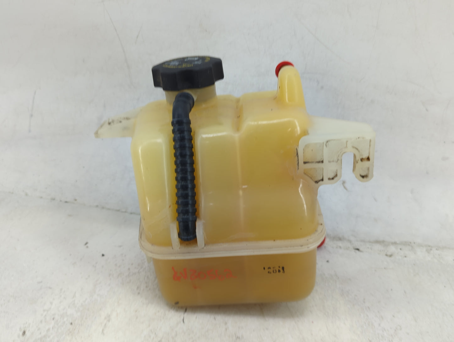 Chevrolet Captiva Radiator Coolant Overflow Expansion Tank Bottle - Oemusedautoparts1.com