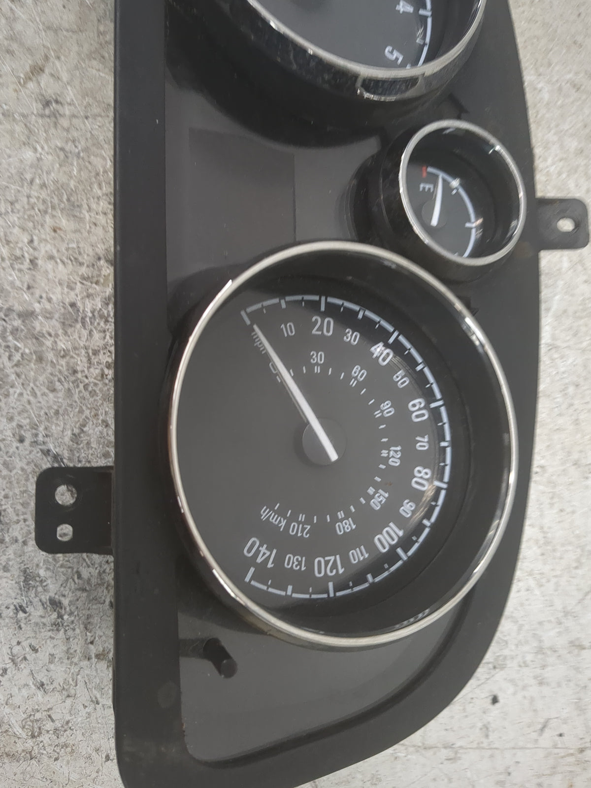 2012 Chevrolet Captiva Instrument Cluster Speedometer Gauges P/N:22817726 Miles: Fits OEM Used Auto Parts - Oemusedautoparts