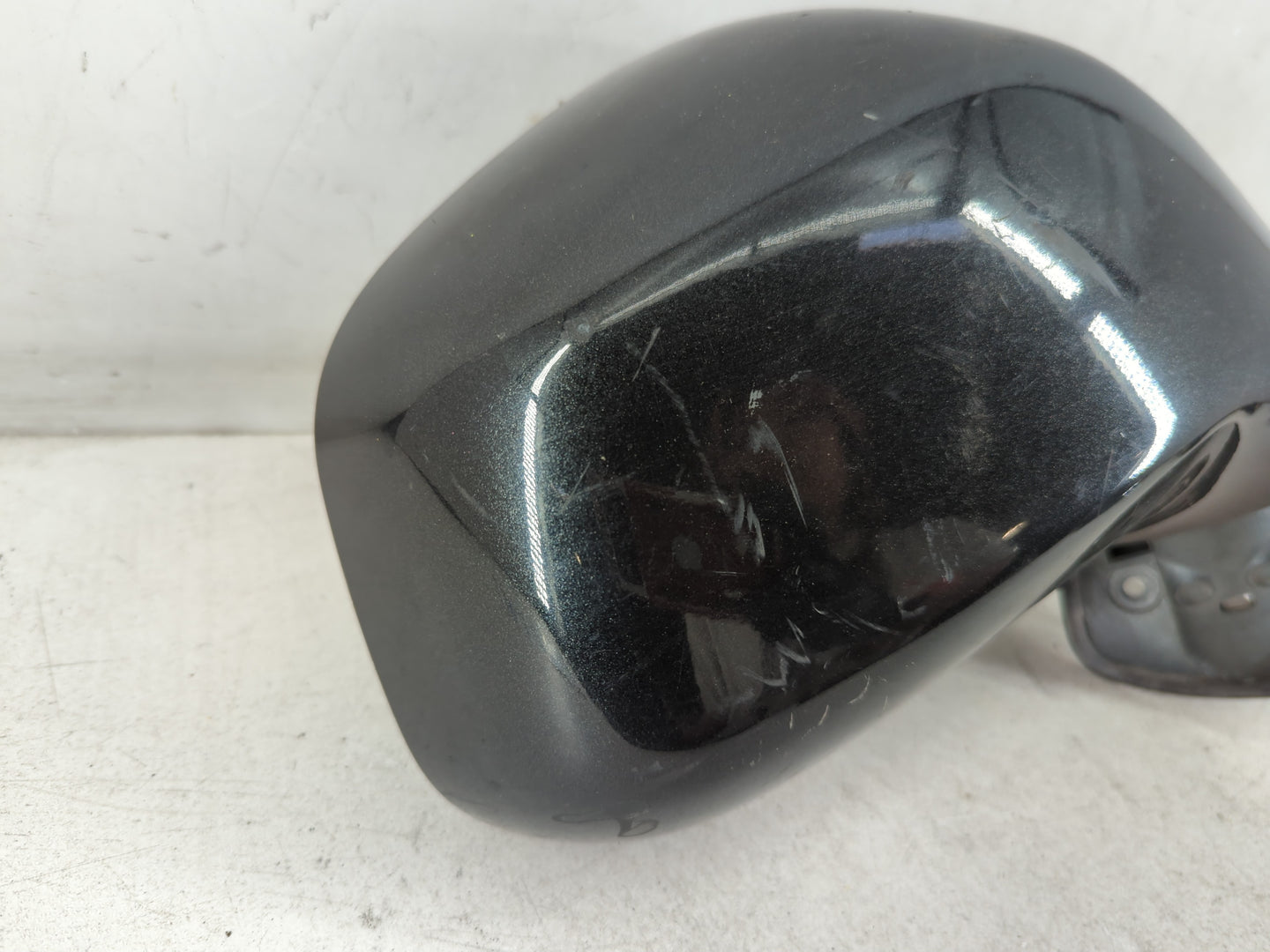 2012-2015 Chevrolet Captiva Sport Passenger Side View Mirror - Right Door Mirror OEM Used - Oemusedautoparts1.com