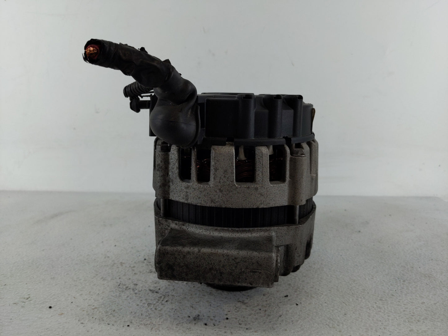 2012-2015 Chevrolet Captiva Sport Alternator Replacement Generator Charging Assembly Engine OEM P/N:20915894 Fits OEM Used A