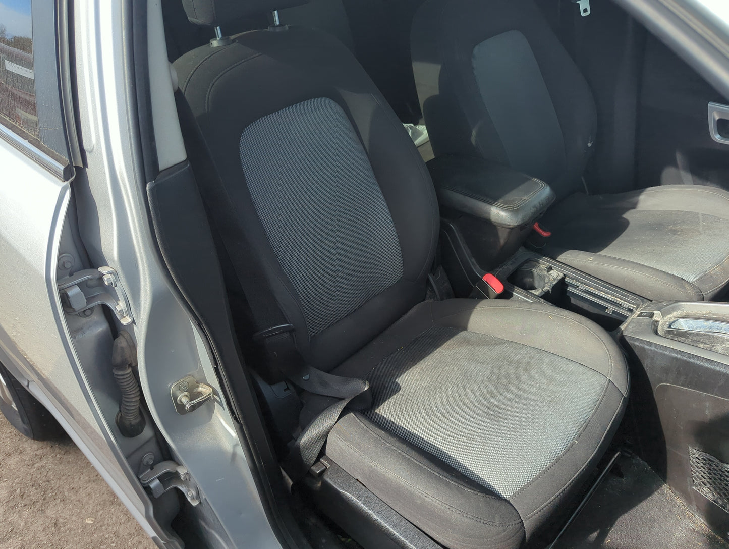 2012-2015 Chevrolet Captiva Sport Passenger Front Seat Oem 1225637 - Oemusedautoparts1.com