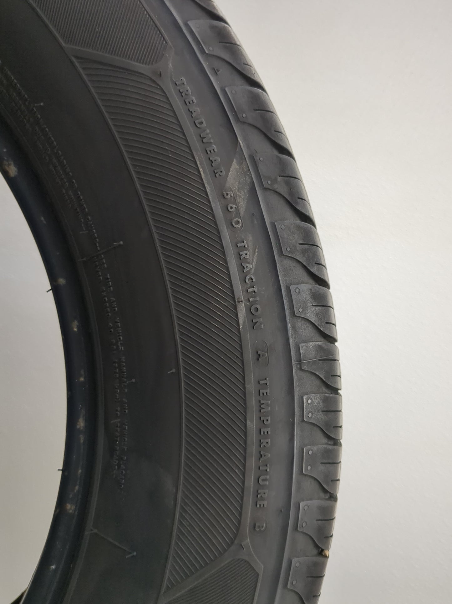 Used Tire 235/60R17 FIRESTONE ALL SEASON 102T - Tread Depth 7/32 - Oemusedautoparts1.com