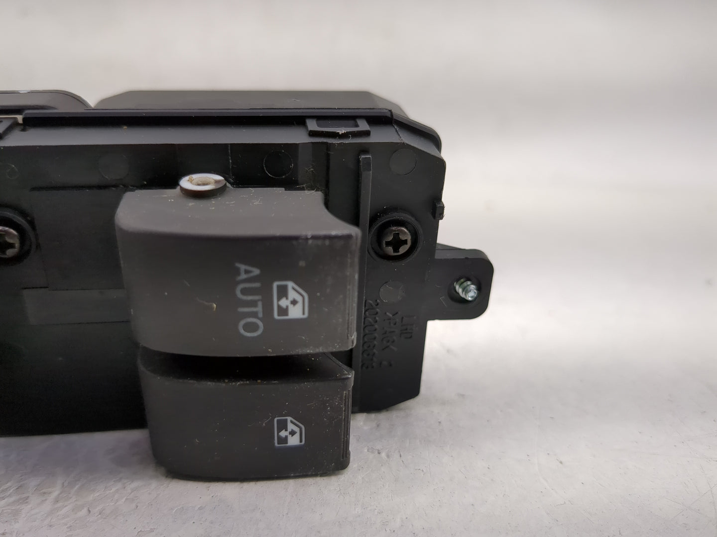 2012-2015 Chevrolet Captiva Sport Master Power Window Switch Replacement Driver Side Left P/N:202006613 Fits OEM Used Auto P