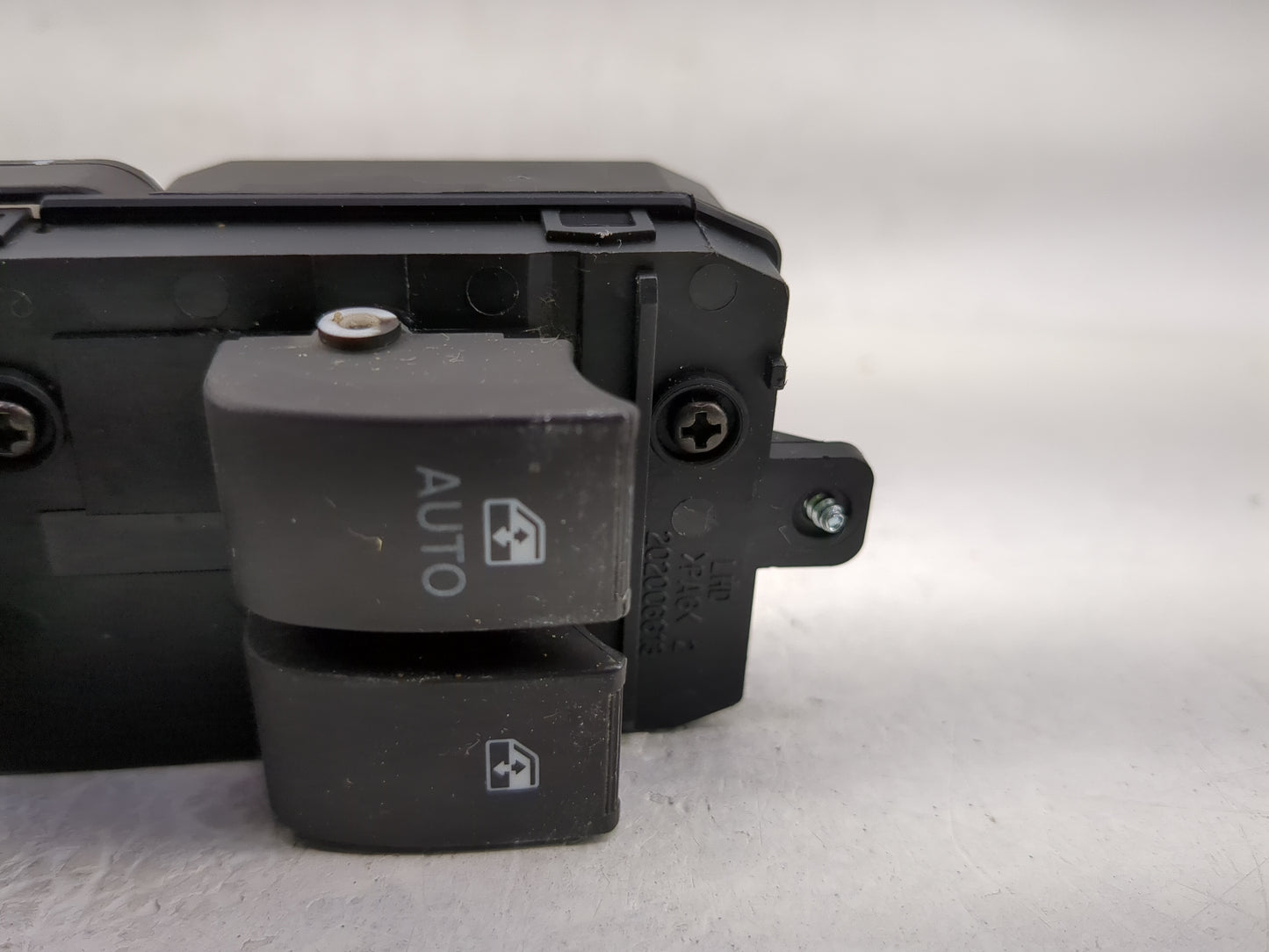 2012-2015 Chevrolet Captiva Sport Master Power Window Switch Replacement Driver Side Left P/N:202006613 Fits OEM Used Auto P
