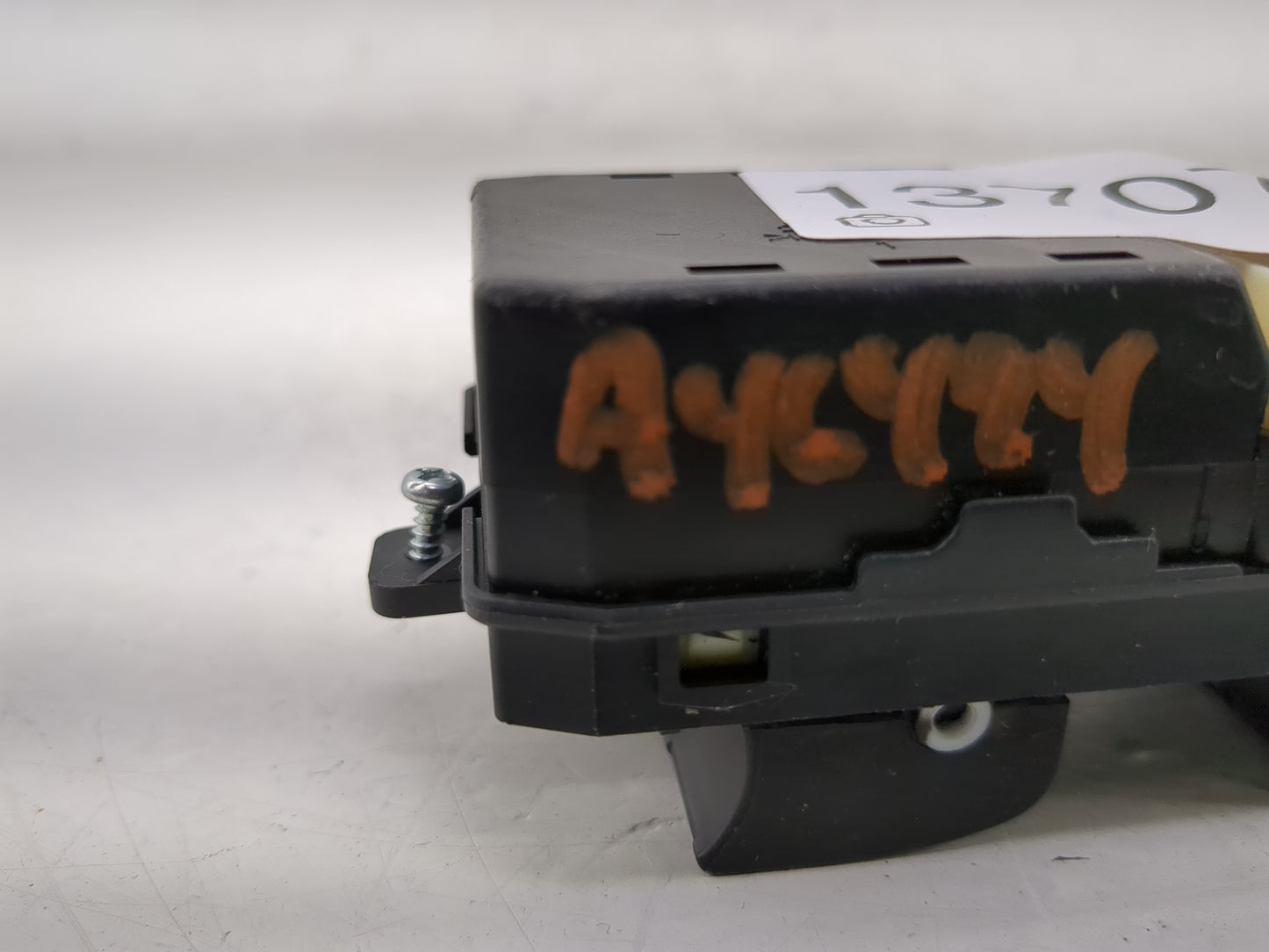 2012-2015 Chevrolet Captiva Sport Master Power Window Switch Replacement Driver Side Left P/N:202006613 Fits OEM Used Auto P