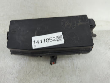 2012-2015 Chevrolet Captiva Sport Fusebox Fuse Box Panel Relay Module P/N:22799541 Fits Fits 2012 2013 2014 2015 OEM Used Au