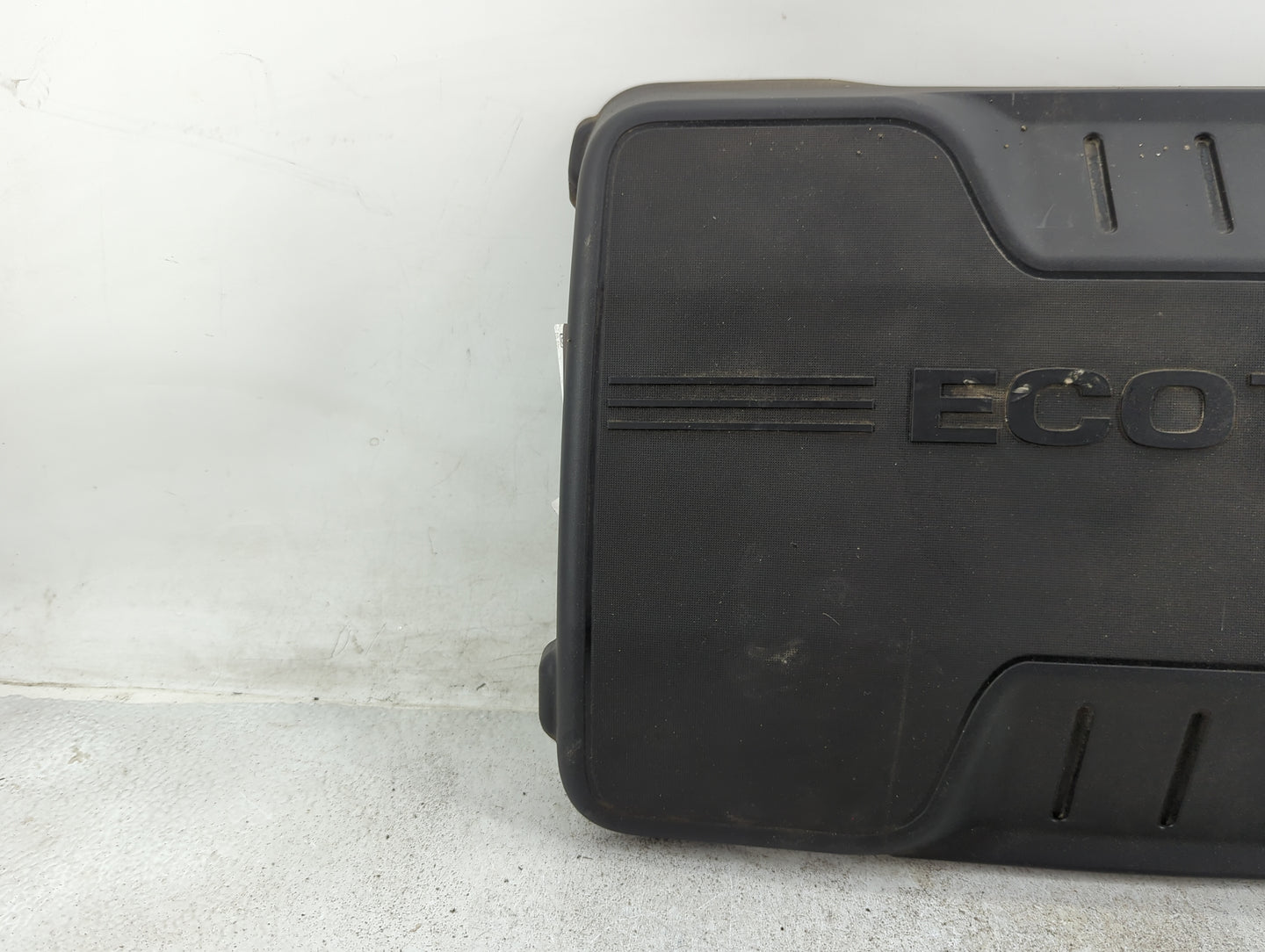 2012 Chevrolet Captiva Sport Engine Cover 1430154 - Oemusedautoparts1.com
