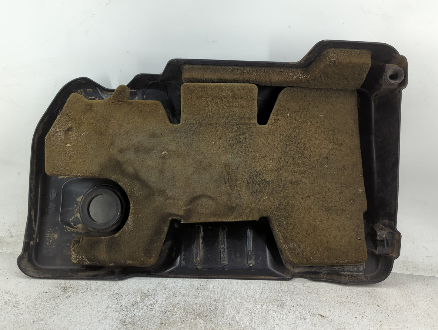 2012 Chevrolet Captiva Sport Engine Cover 1430154 - Oemusedautoparts1.com