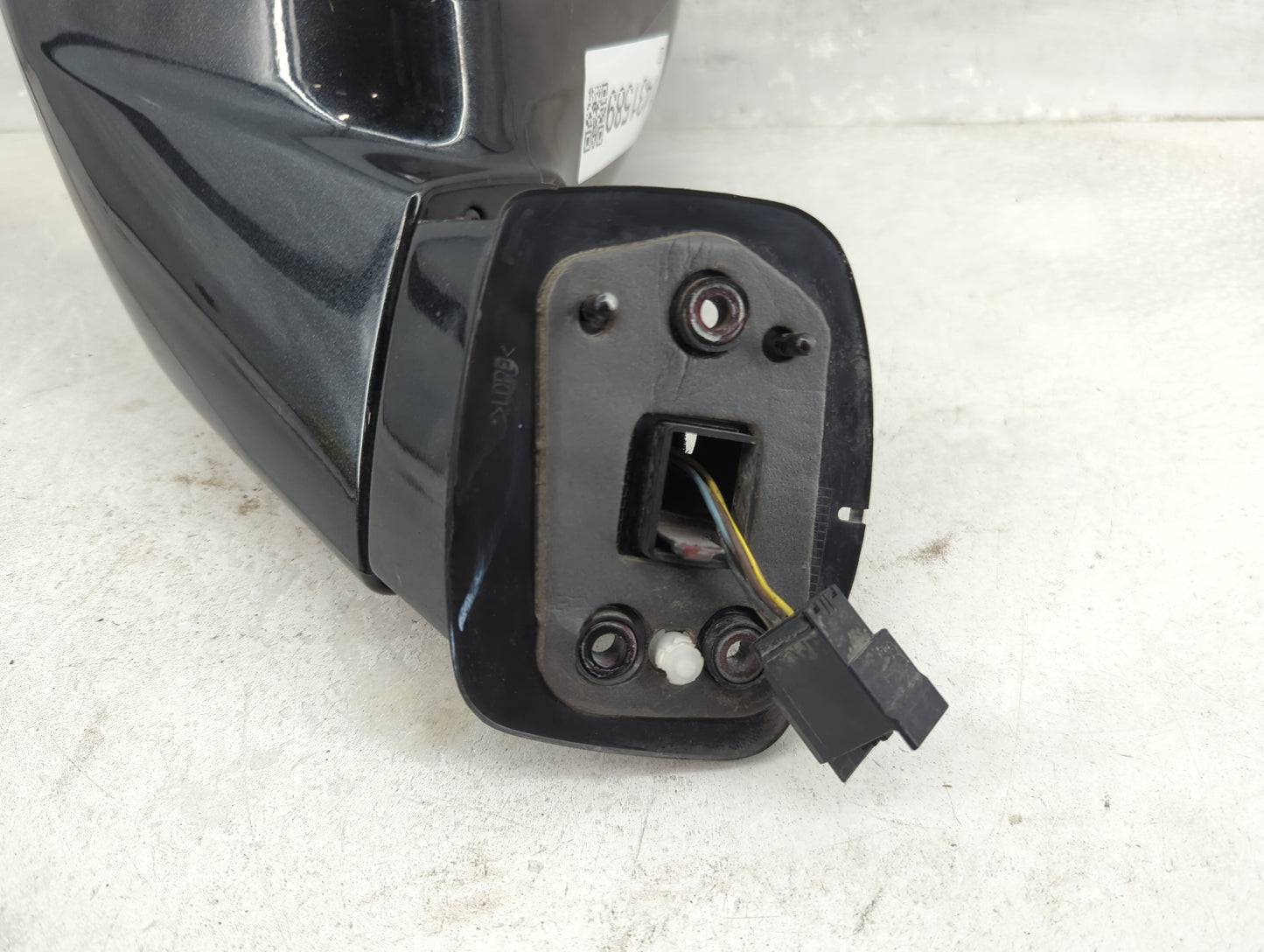 2012-2013 Chevrolet Captiva Sport Driver Side View Mirror - Left Door Mirror OEM Used - Oemusedautoparts1.com