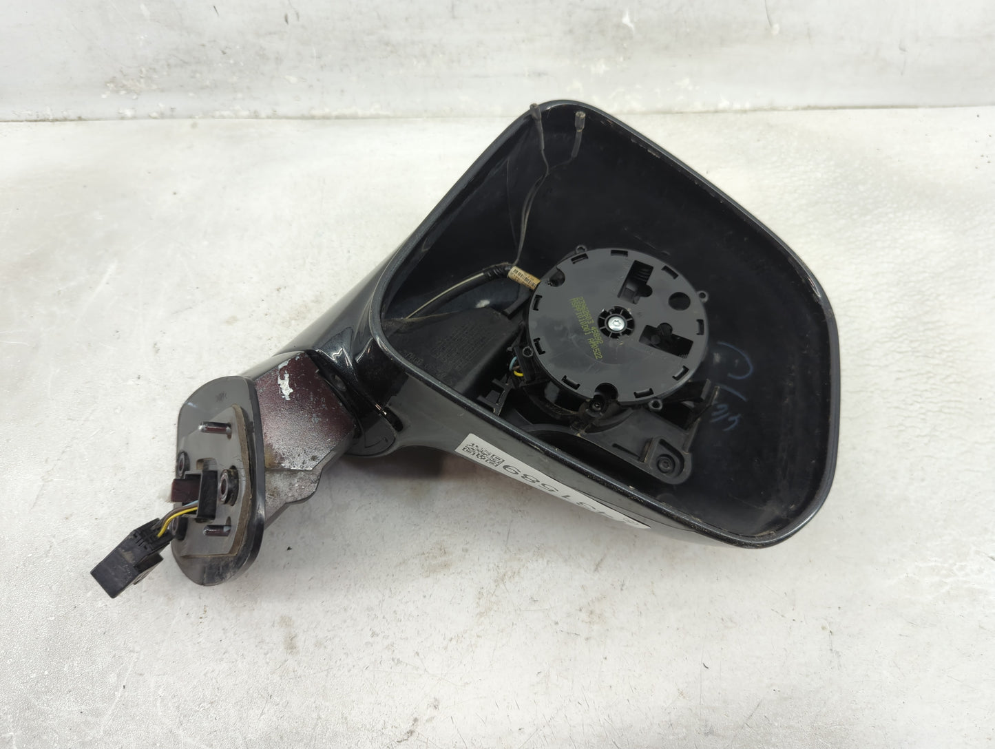 2012-2013 Chevrolet Captiva Sport Driver Side View Mirror - Left Door Mirror OEM Used - Oemusedautoparts1.com
