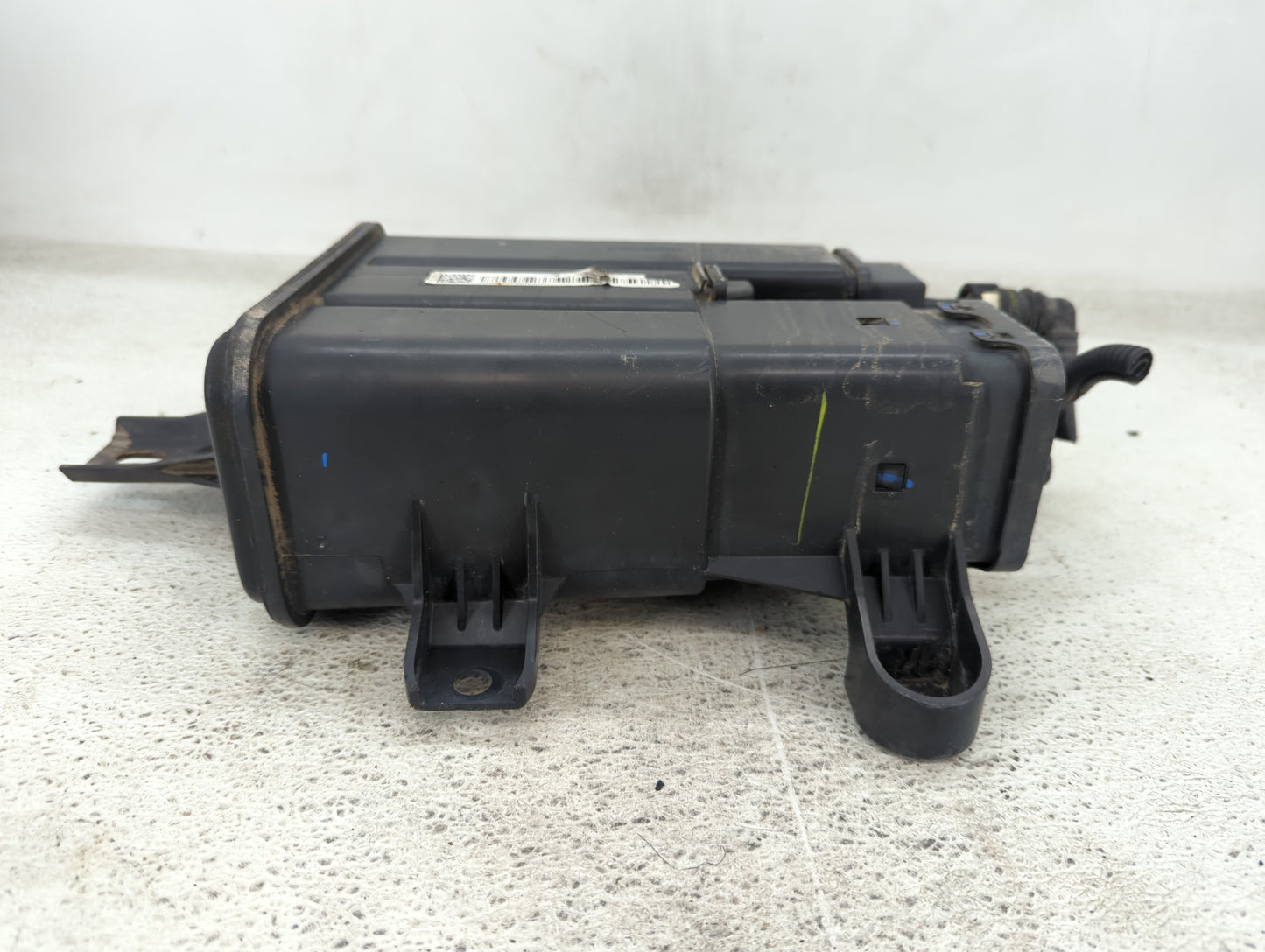 2012 Chevrolet Captiva Sport Fuel Vapor Charcoal Canister - Oemusedautoparts1.com