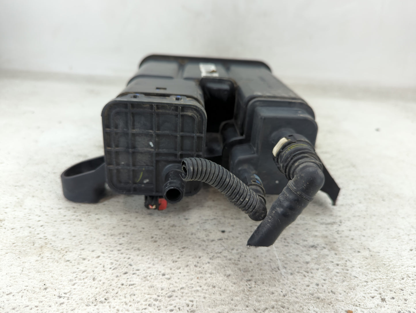 2012 Chevrolet Captiva Sport Fuel Vapor Charcoal Canister - Oemusedautoparts1.com