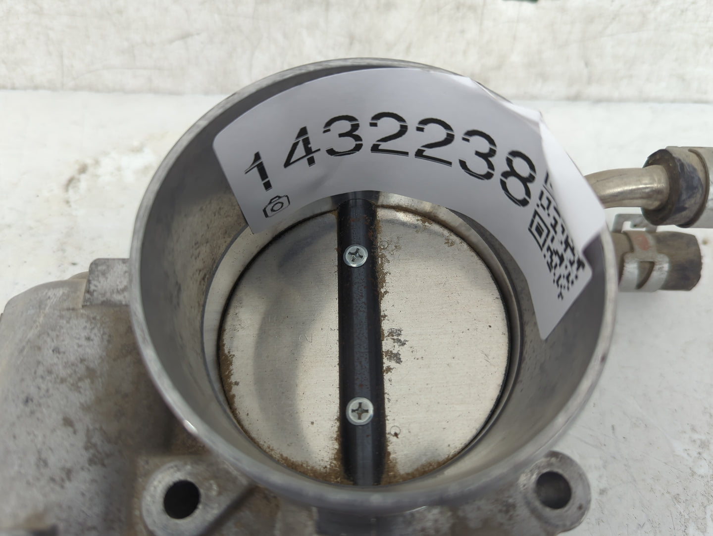 2012 Chevrolet Captiva Sport Throttle Body P/N:22030-0V010 Fits Fits 2013 2014 2015 2016 2017 2018 2019 2020 2021 2022 OEM U