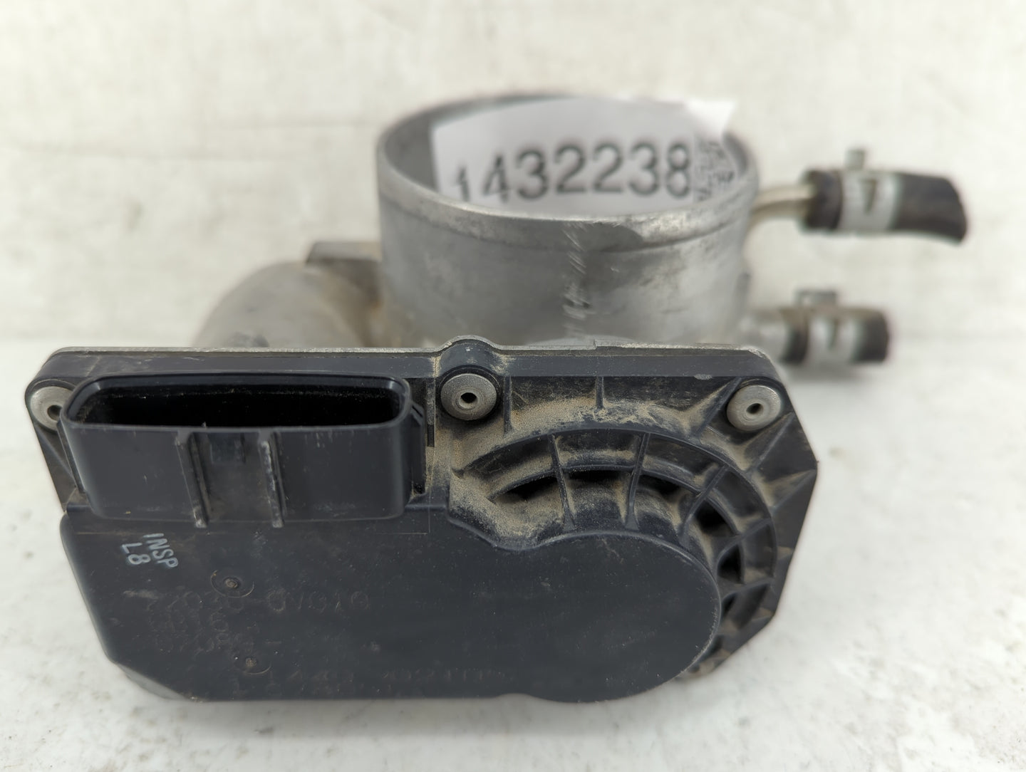 2012 Chevrolet Captiva Sport Throttle Body P/N:22030-0V010 Fits Fits 2013 2014 2015 2016 2017 2018 2019 2020 2021 2022 OEM U