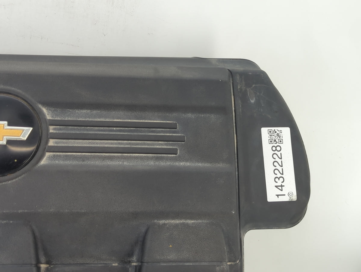 2012 Chevrolet Captiva Sport Engine Cover 1432228 - Oemusedautoparts1.com