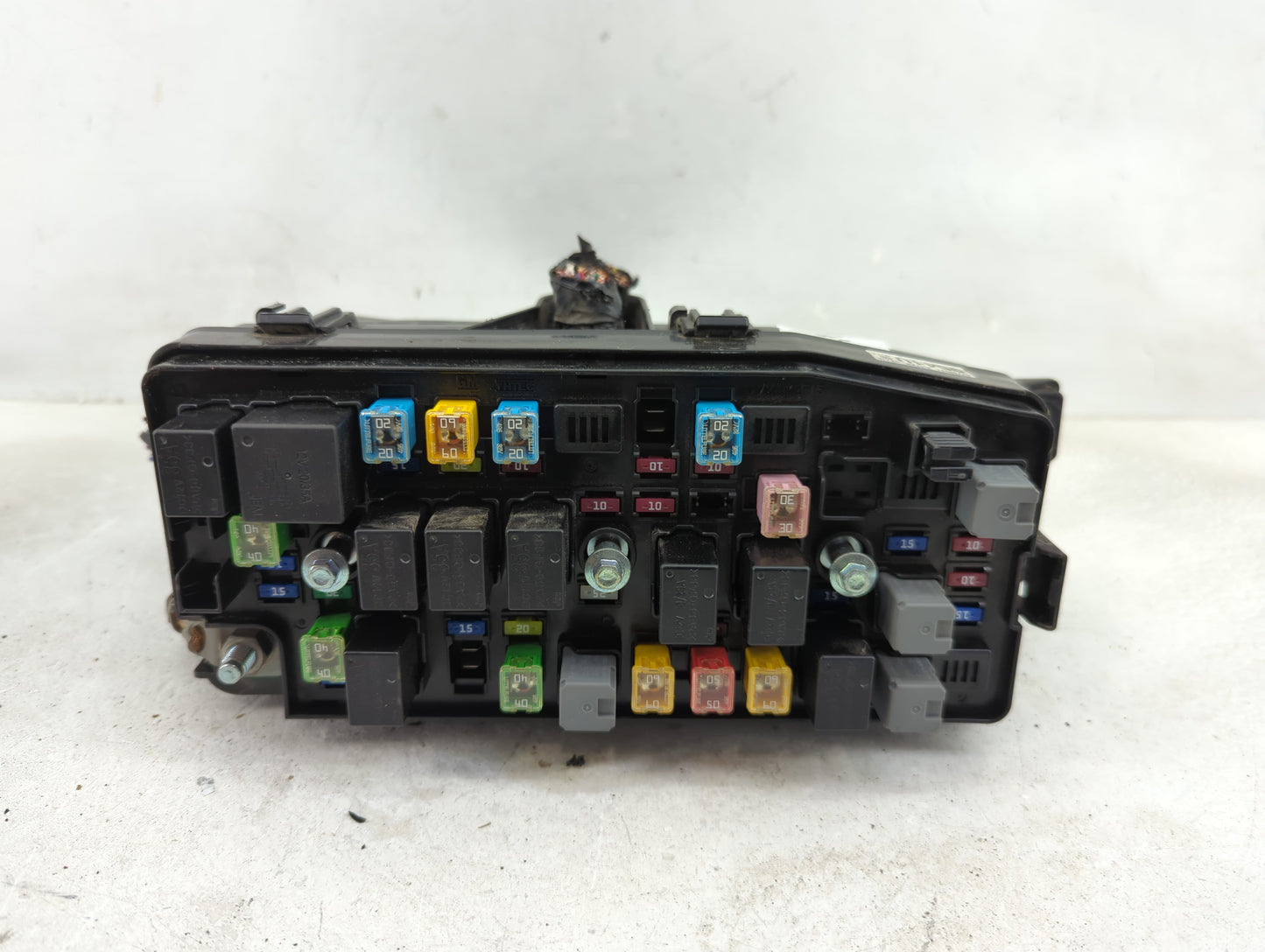 2012-2015 Chevrolet Captiva Sport Fusebox Fuse Box Panel Relay Module P/N:22799541 Fits Fits 2012 2013 2014 2015 OEM Used Au