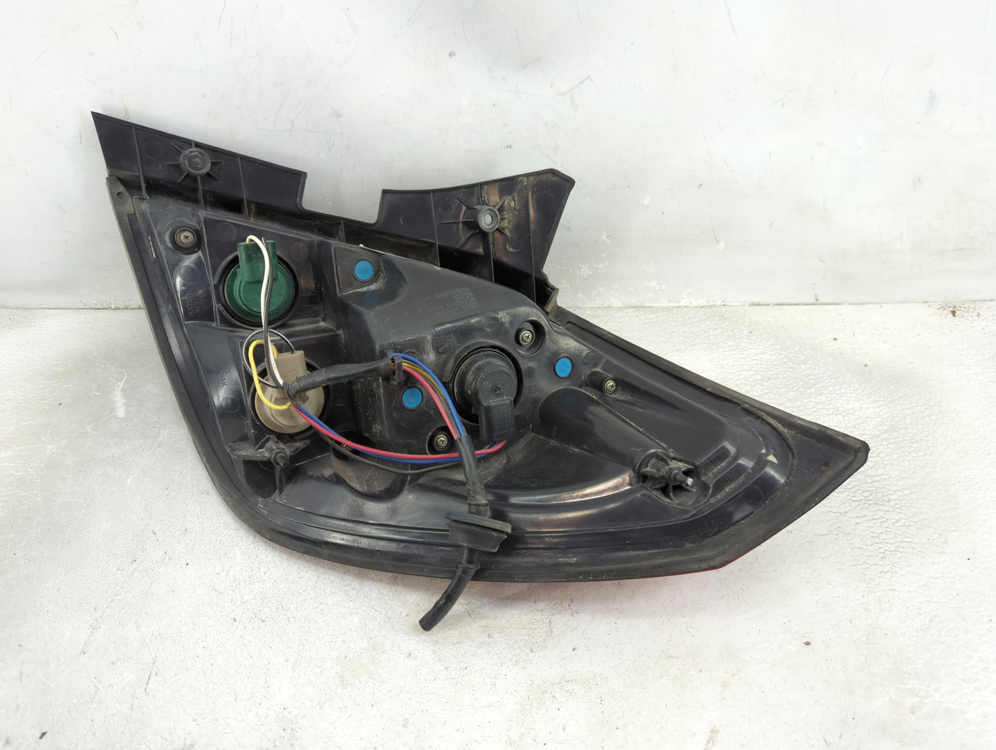 2012 Chevrolet Captiva Sport Tail Light Assembly Driver Left OEM Fits Fits 2008 2009 2010 OEM Used Auto Parts - Oemusedautop