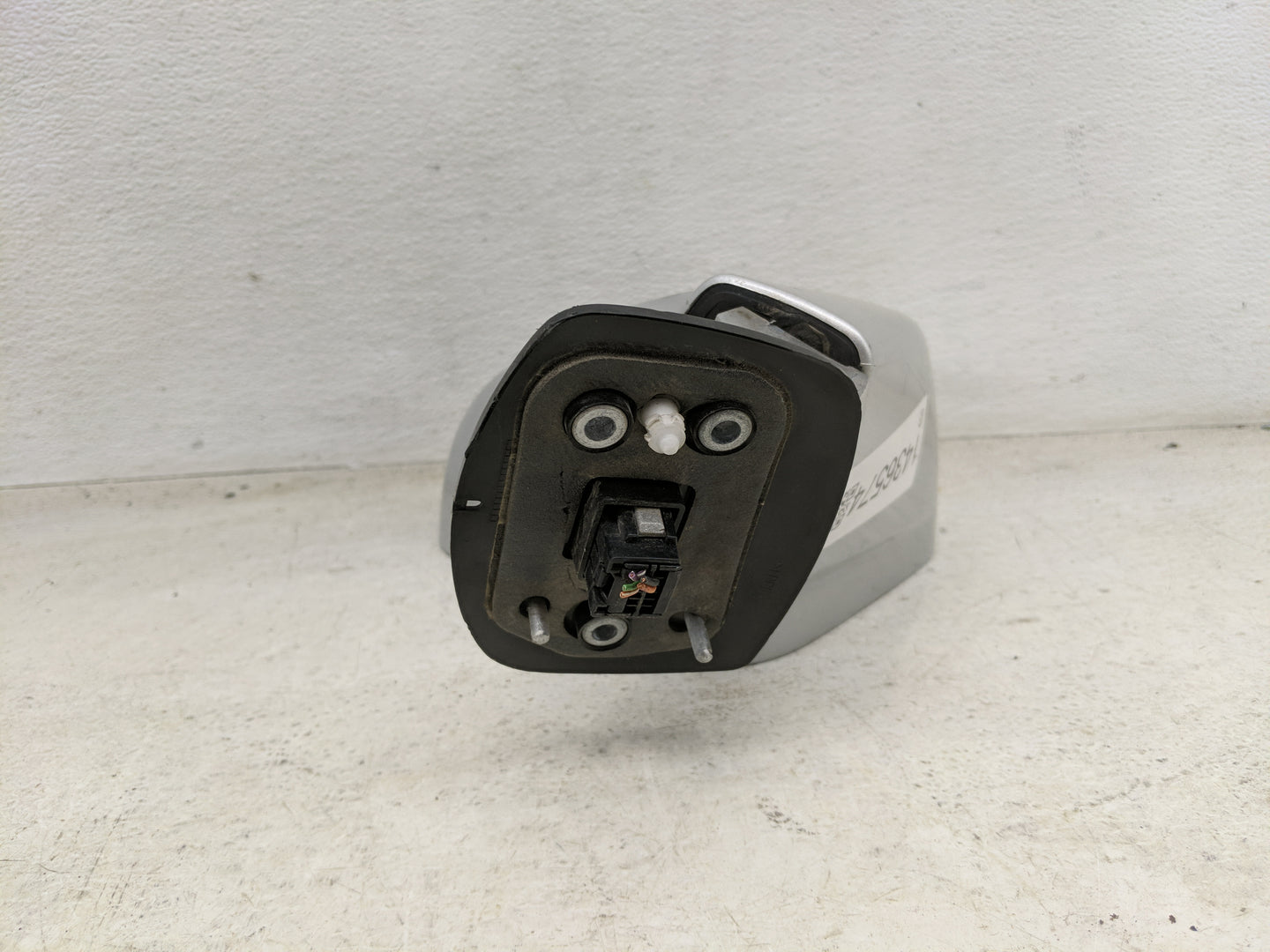 2012-2015 Chevrolet Captiva Sport Passenger Side View Mirror - Right Door Mirror OEM Used - Oemusedautoparts1.com