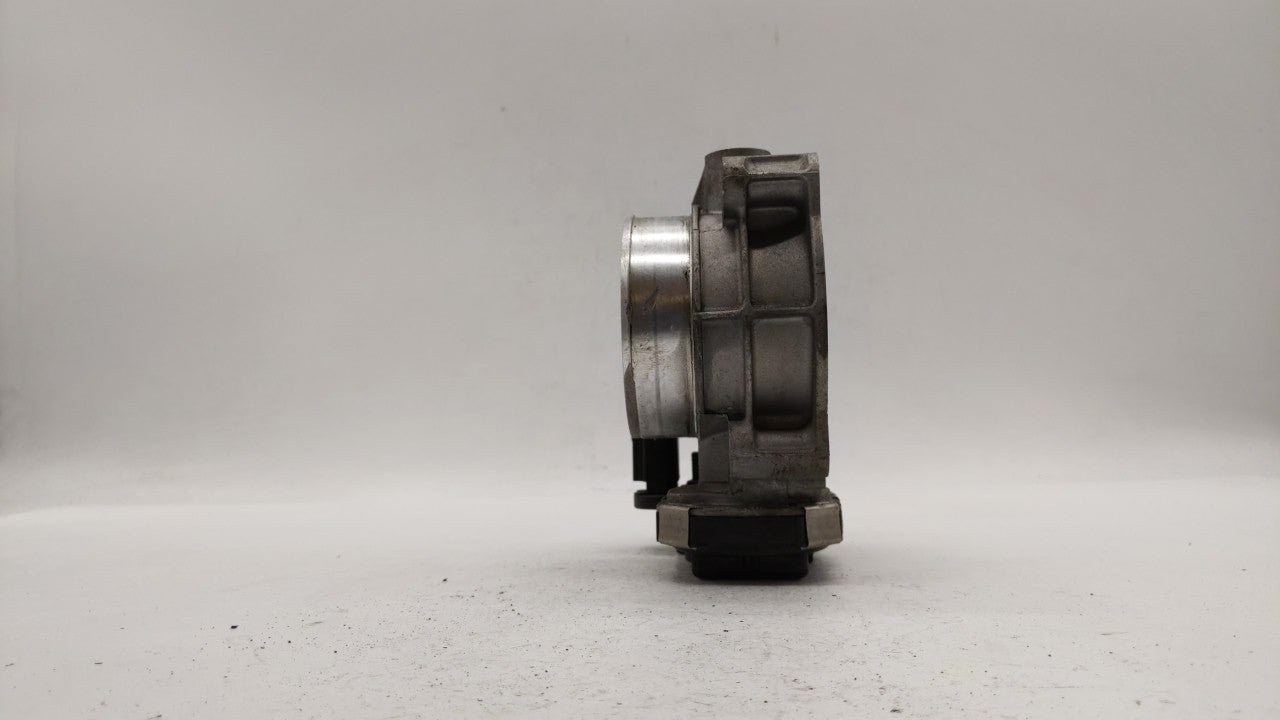 2012 Chevrolet Captiva Sport Throttle Body P/N:12632172BA 12670981AA Fits Fits 2013 2014 2015 2016 2017 2018 2019 OEM Used A