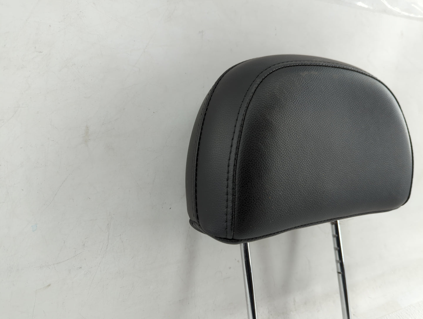 2012-2015 Chevrolet Captiva Sport Headrest Head Rest Front Driver Passenger Seat Fits Fits 2012 2013 2014 2015 OEM Used Auto