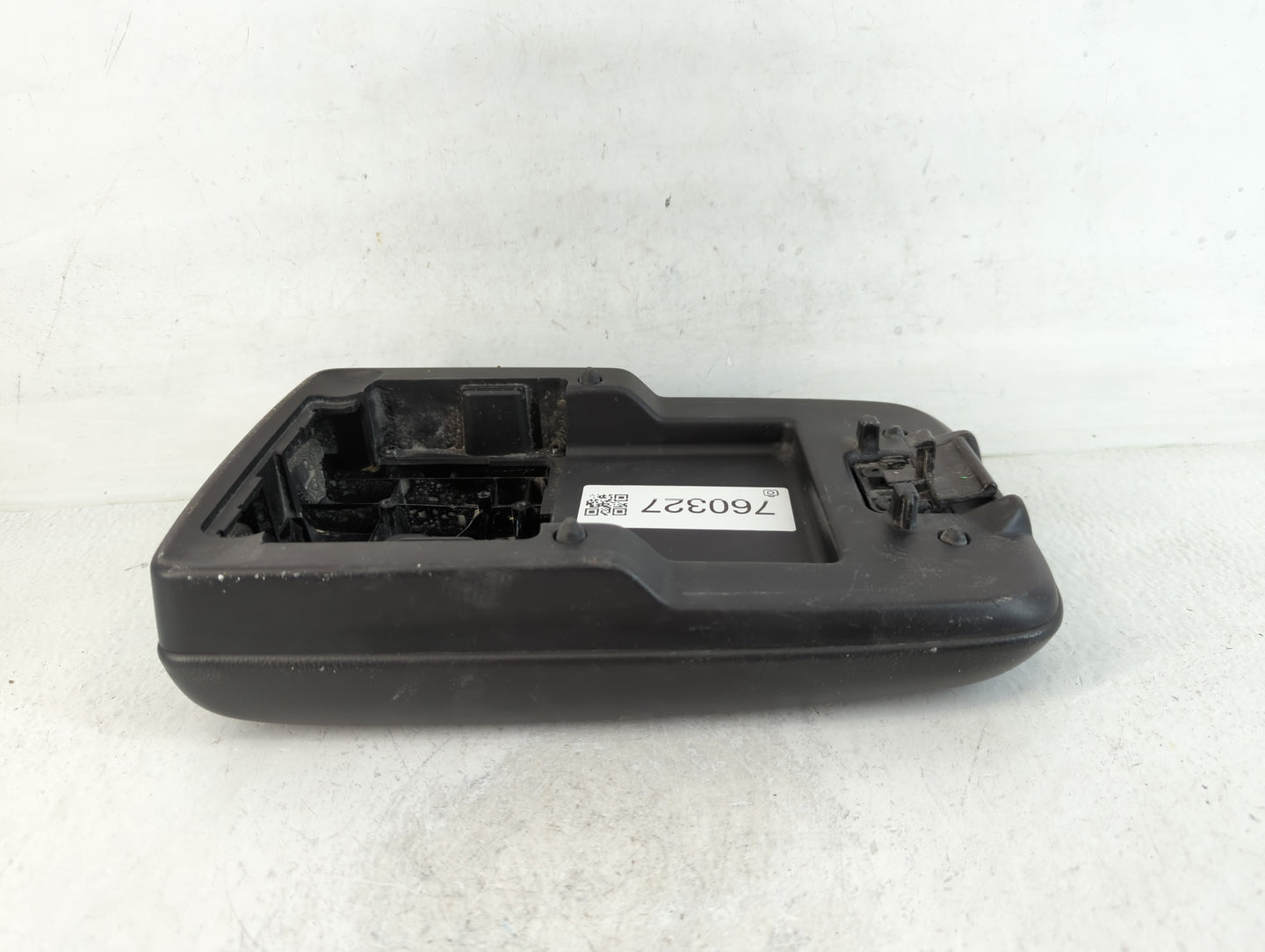 2012 Chevrolet Captiva Sport Center Console Armrest Cover Lid Fits OEM Used Auto Parts - Oemusedautoparts1.com