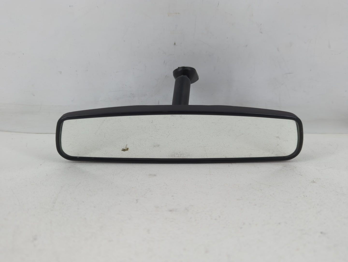 2012 Chevrolet Captiva Sport Interior Rear View Mirror Replacement OEM P/N:E8011083 Fits OEM Used Auto Parts - Oemusedautopa