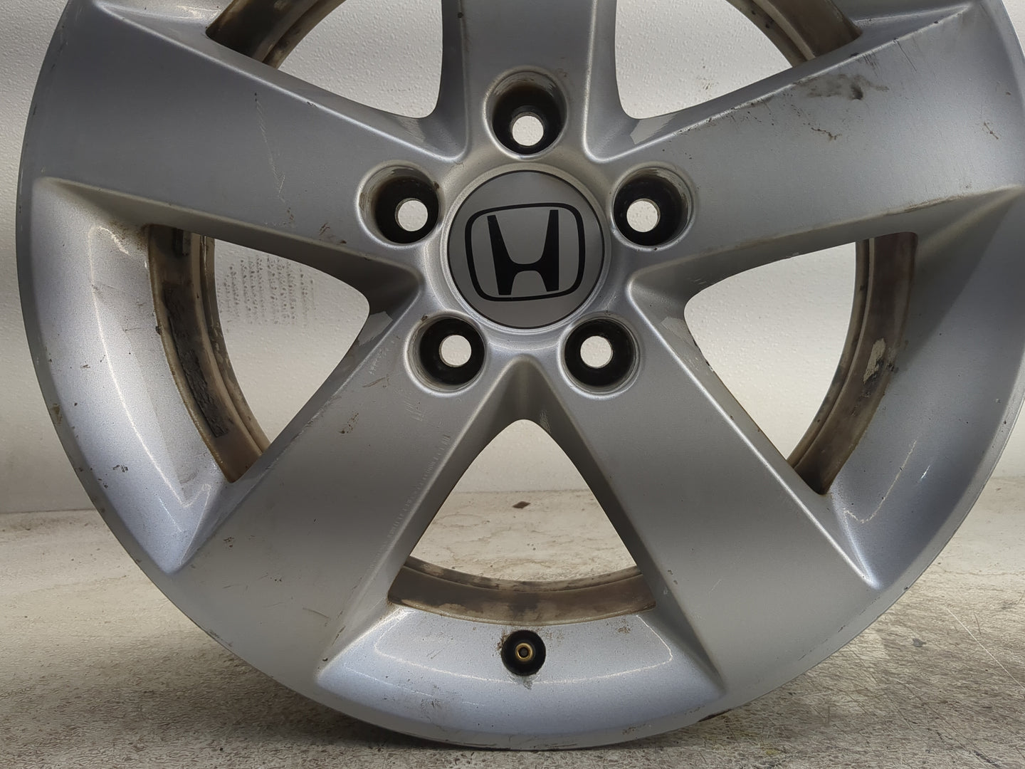 2012-2012 Chevrolet Captiva Sport Oem Wheel Rim 908292 - Oemusedautoparts1.com