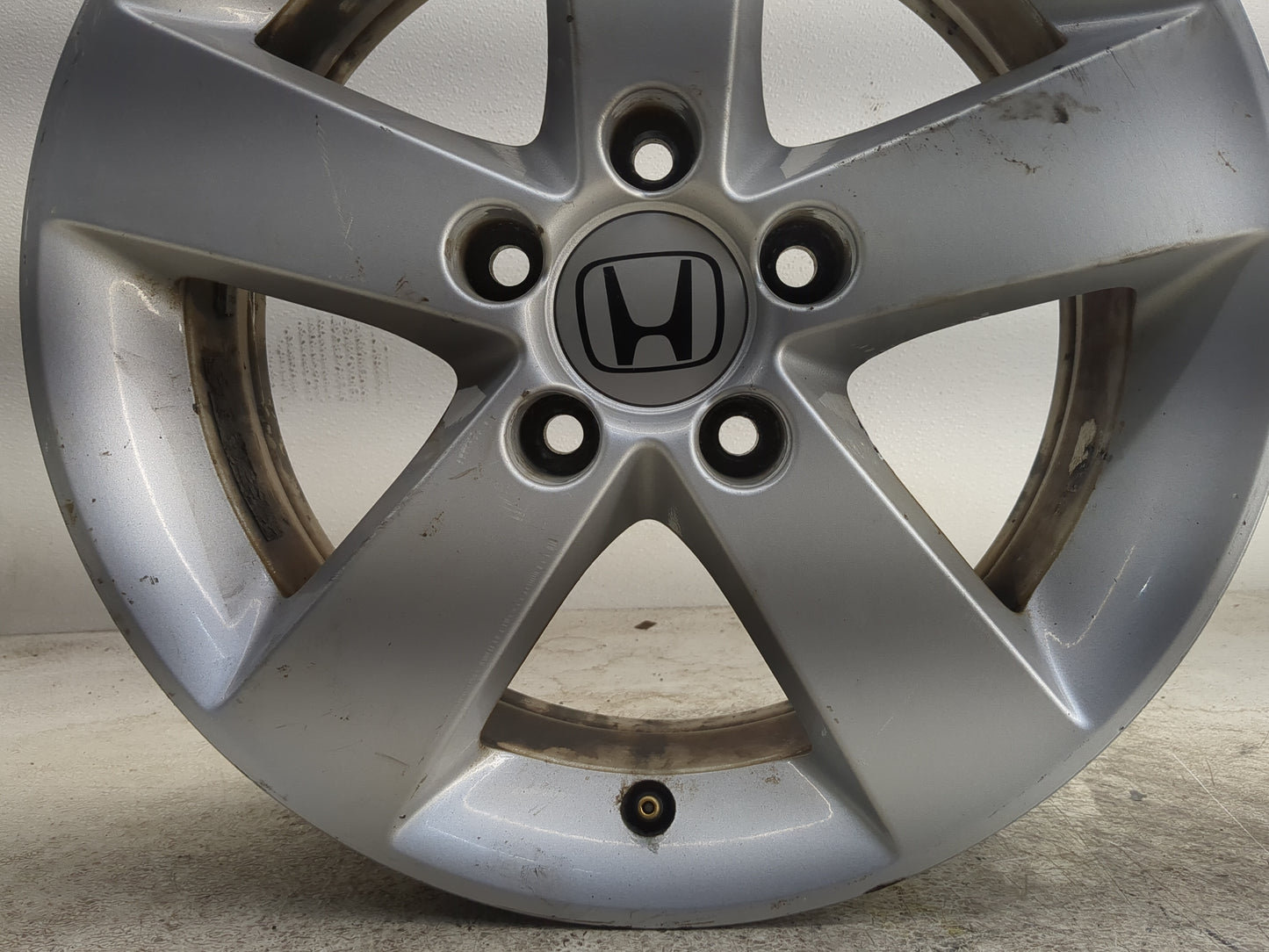 2012-2012 Chevrolet Captiva Sport Oem Wheel Rim 908292 - Oemusedautoparts1.com