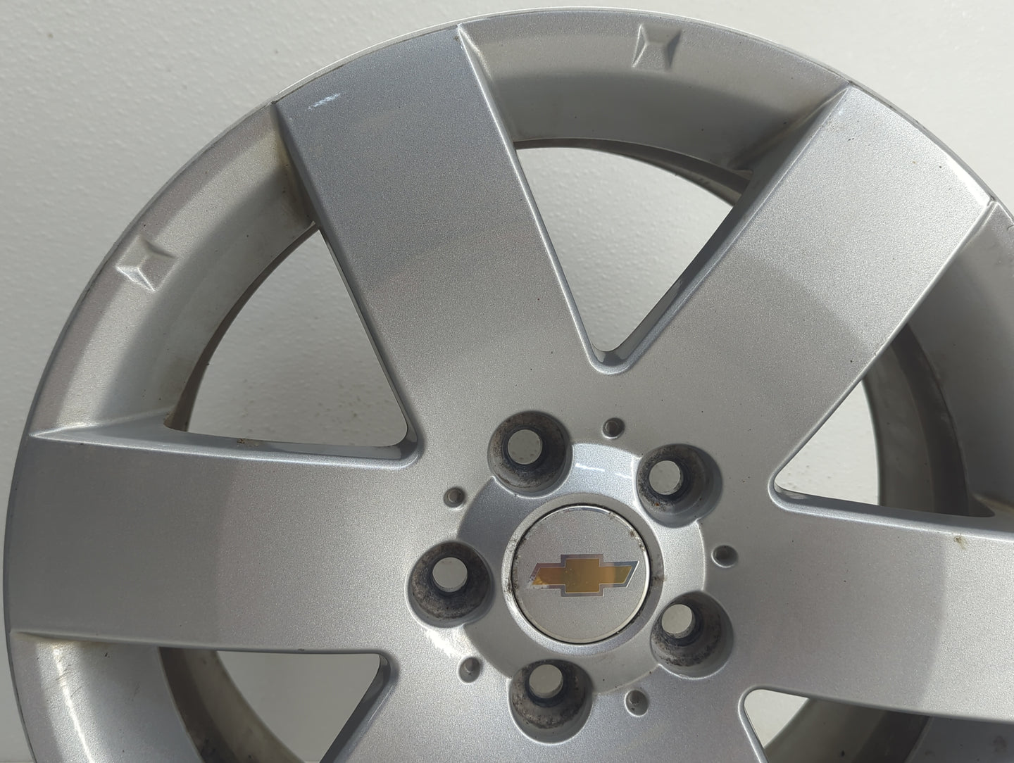 2012-2012 Chevrolet Captiva Sport Oem Wheel Rim 908293 - Oemusedautoparts1.com