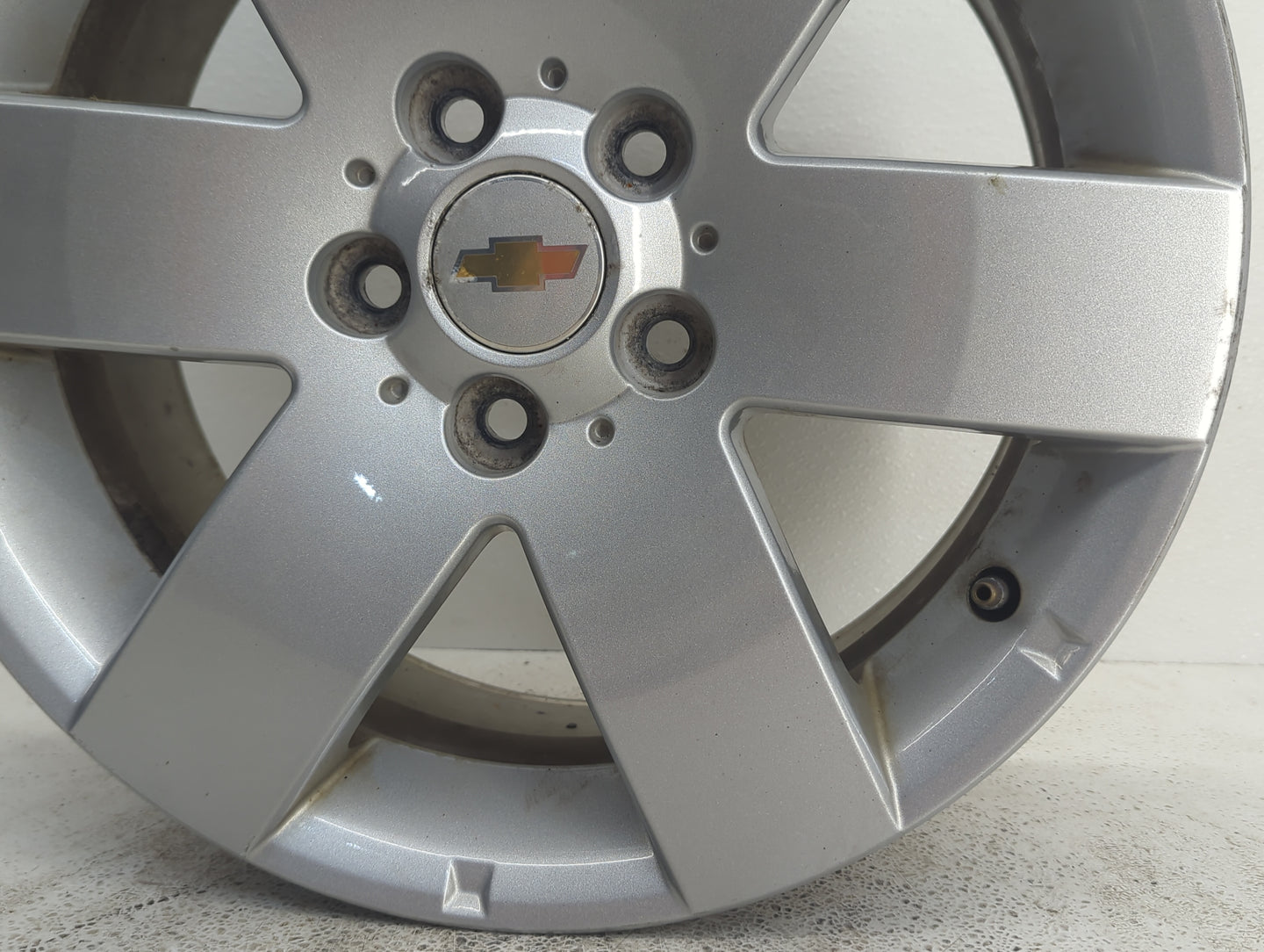 2012-2012 Chevrolet Captiva Sport Oem Wheel Rim 908293 - Oemusedautoparts1.com