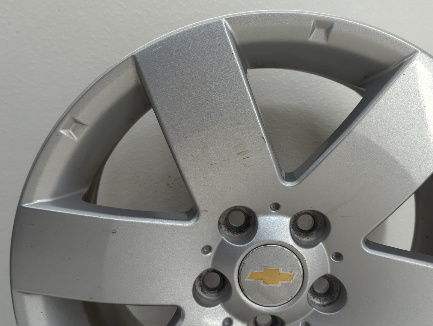2012-2012 Chevrolet Captiva Sport Oem Wheel Rim 908294 - Oemusedautoparts1.com
