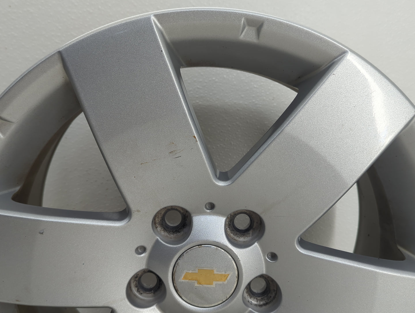 2012-2012 Chevrolet Captiva Sport Oem Wheel Rim 908294 - Oemusedautoparts1.com