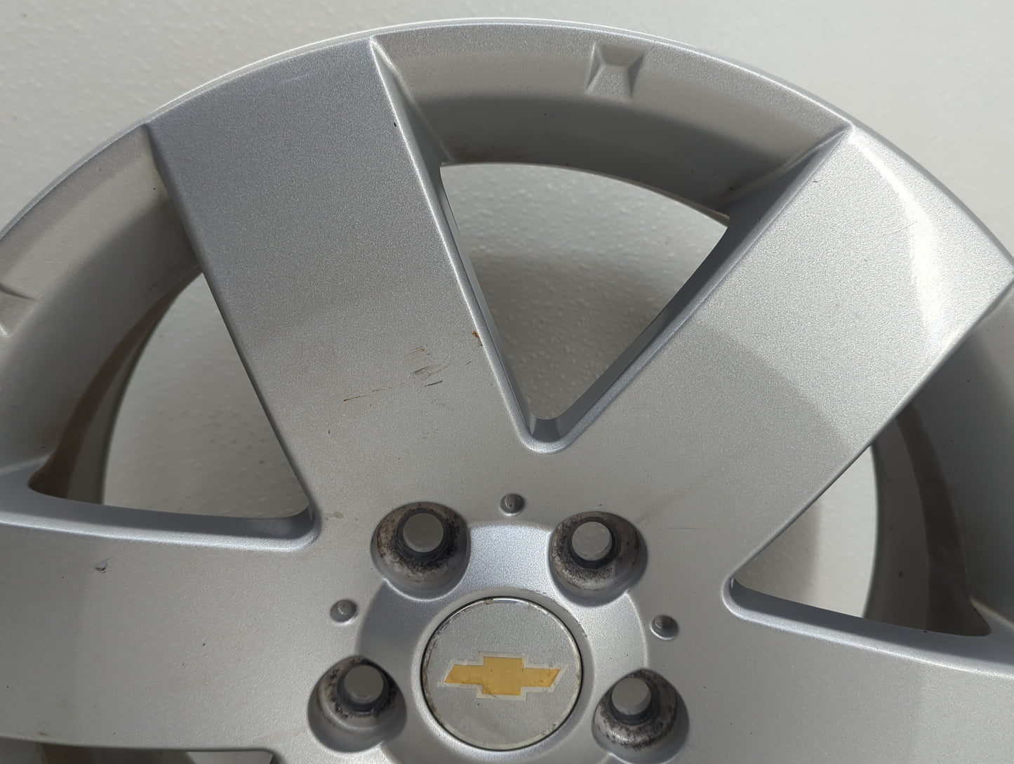 2012-2012 Chevrolet Captiva Sport Oem Wheel Rim 908294 - Oemusedautoparts1.com